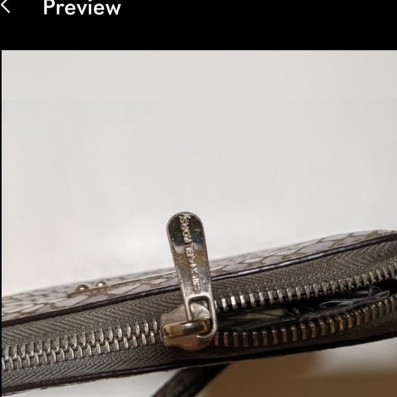 Michael Kors Gray Snake Print pebbled zip Wallet - Picture 7 of 12